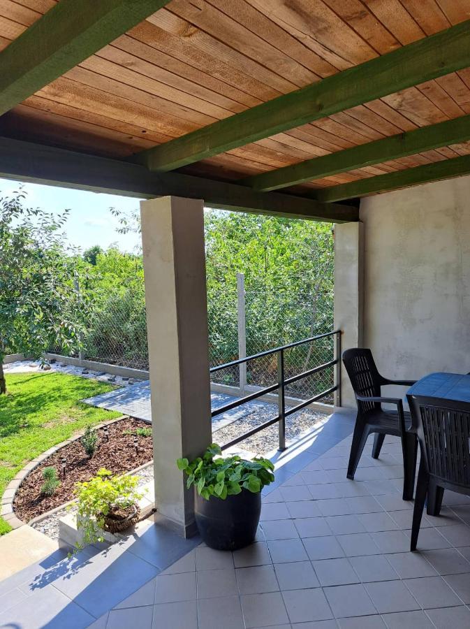 Grapeline Guesthouse Chotin Eksteriør billede
